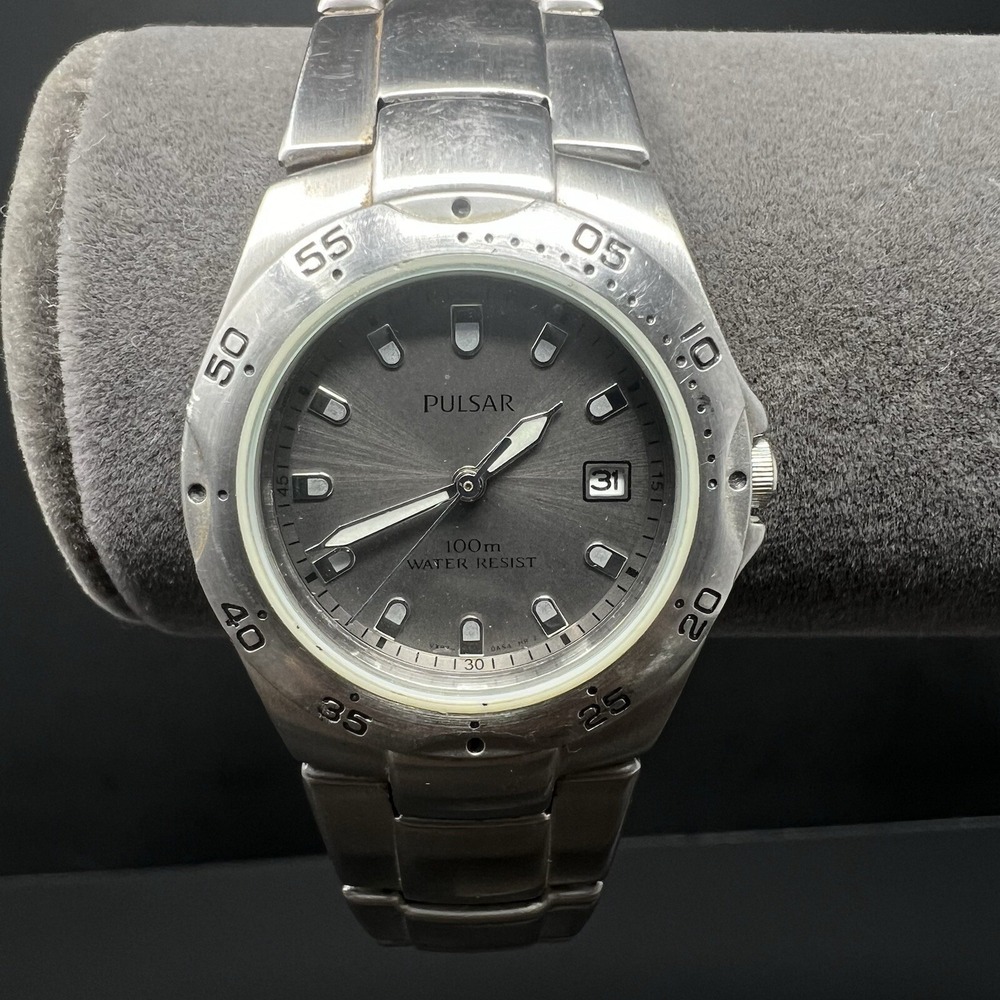 Pulsar Watch Womens VX82-OAL0‎ Stainless Steel Band 100m Water Resistant